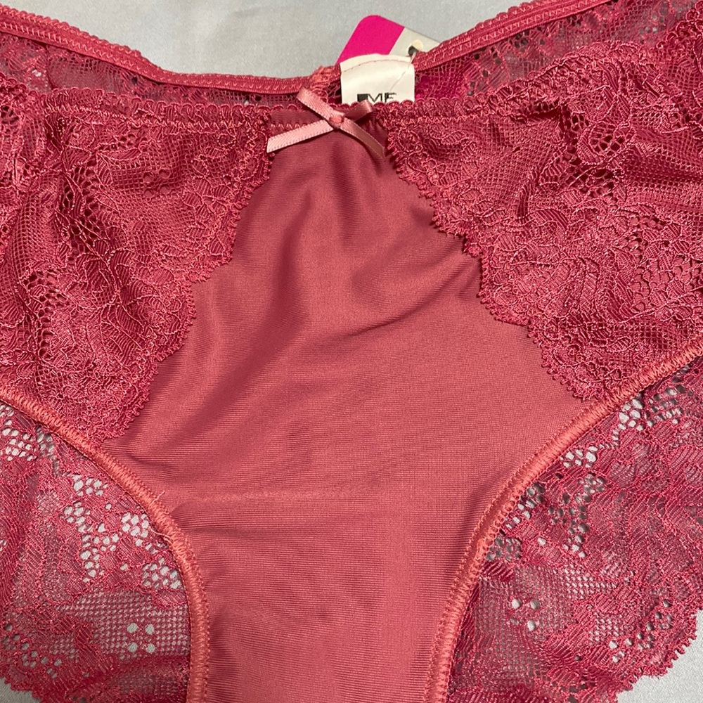 Panties - Picture 2 of 11